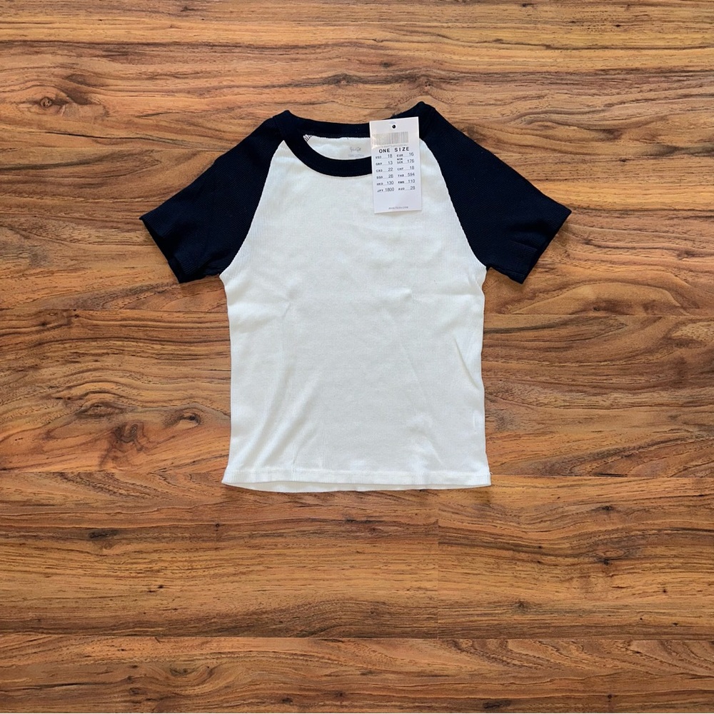 NWT John Galt Bella Short Sleeve